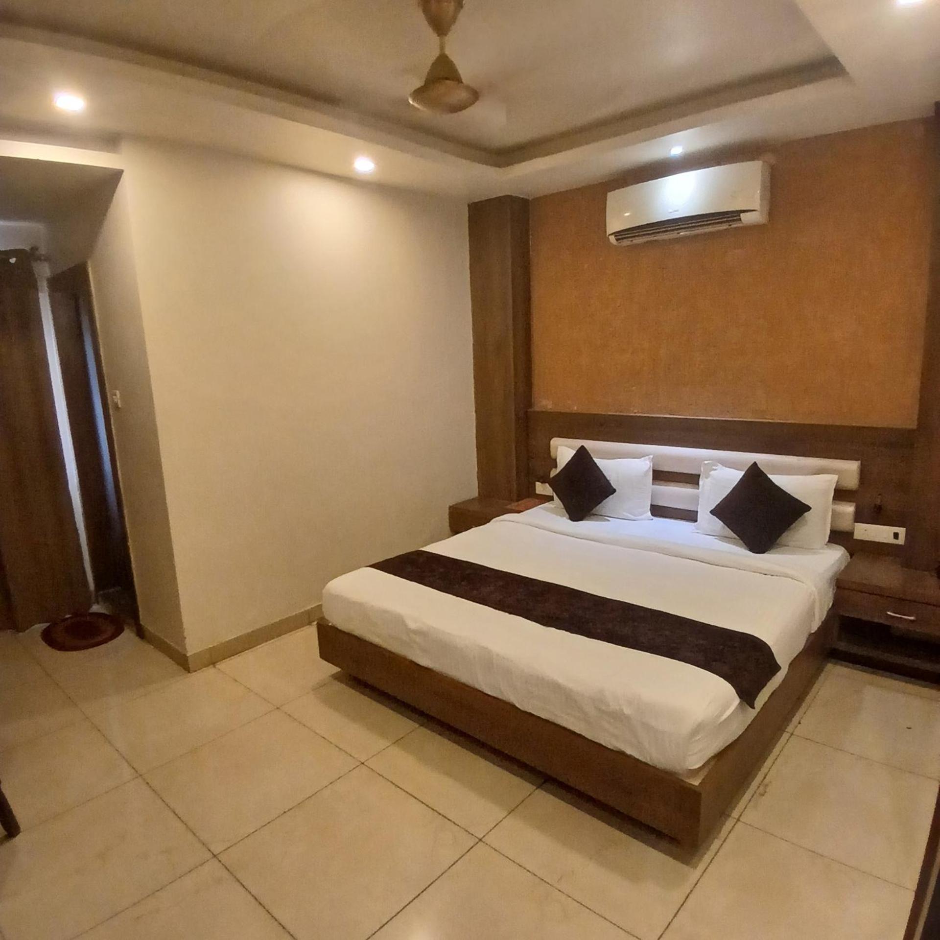 Hotel Square 36 Kota  Exterior photo