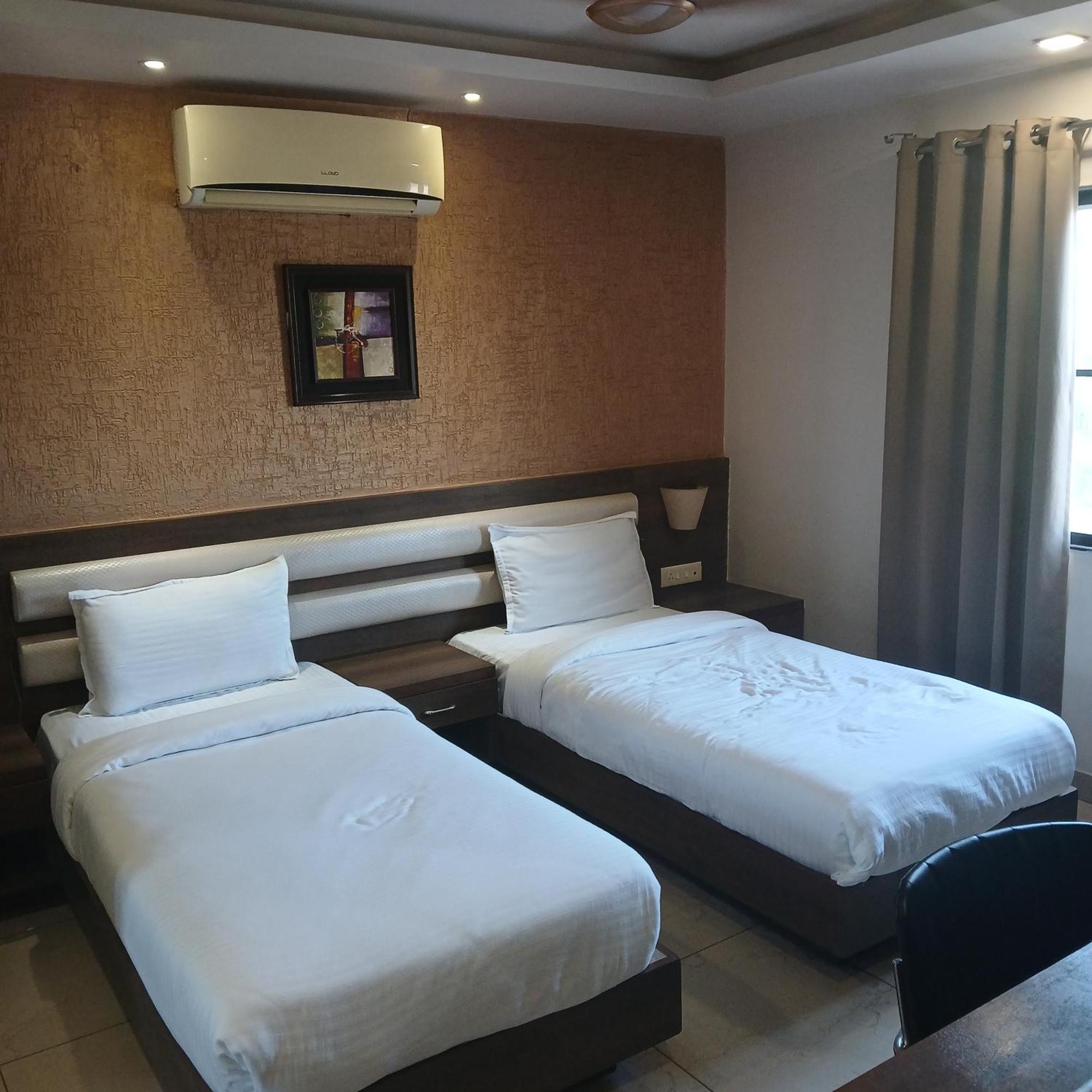 Hotel Square 36 Kota  Exterior photo
